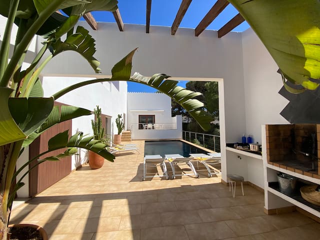 Maison au calme avec piscine