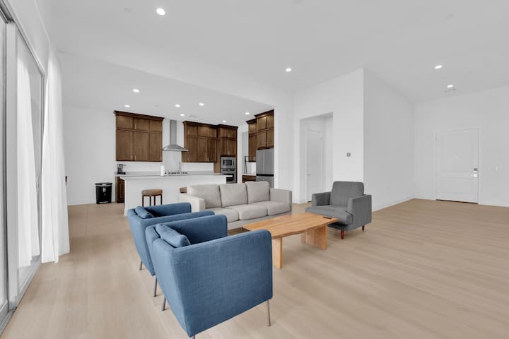 Modern Summerlin Gem | EV Charger | 1-Story