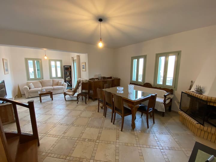 მისაღები ოთახი