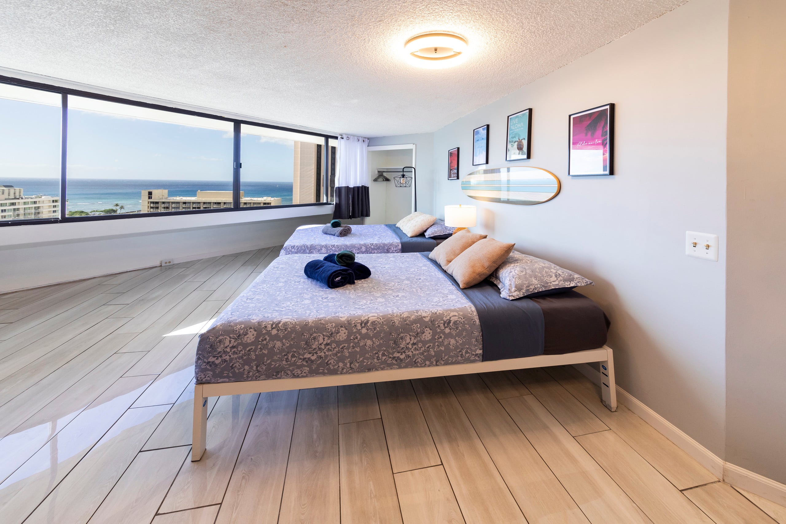 Condo in Honolulu · ★4.66 · 1 bedroom · 2 beds · 1 shared bath - Image 6