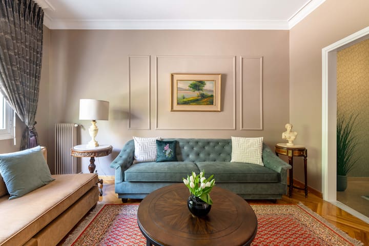 Exclusive Acropolis 4BDR Large Residence