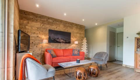 Top performing Airbnb: Brand new 6p appartment facing Mont Blanc in Combloux