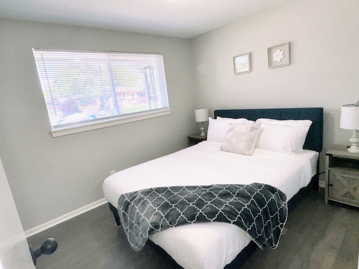 Main level bedroom