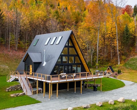 A-frame - The Acute Abode - Littleton NH