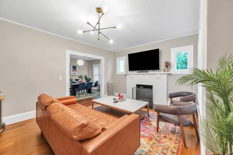 Beautiful 4BR 2 Bathroom House with Parking