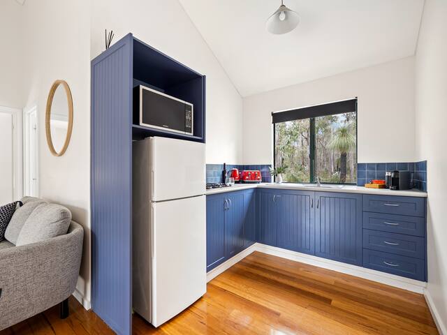 Chardonnay Spa Chalet at Island Brook Estate gallery image 5