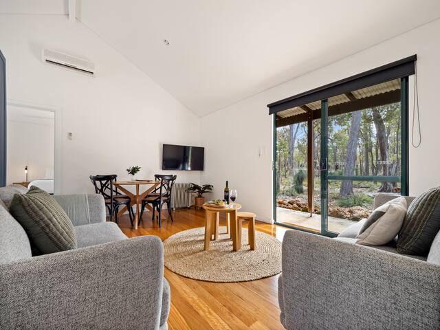 Semillon Forest Chalet at Island Brook Estate gallery image 5