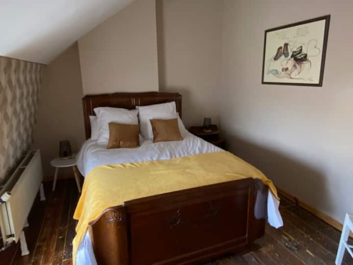 غرفة النوم 2