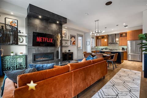 Top performing Airbnb: Heart of Calgary|Double Kng Beds| Fun and Reliable in Hillhurst