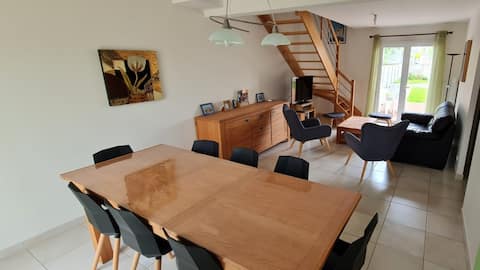 Sea house 
 250 m from the beach/500 m from the port