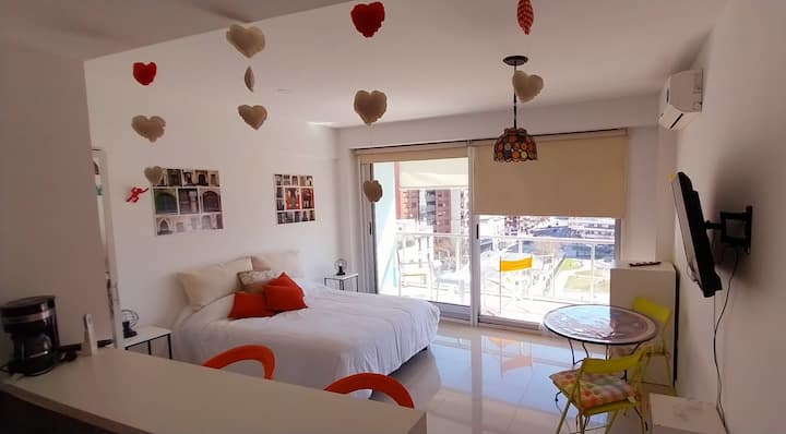 Monoambiente con balcón en Balvanera con pileta y gimnasio