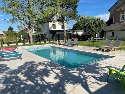 Cottage in Mont-Près-Chambord ( private pool)