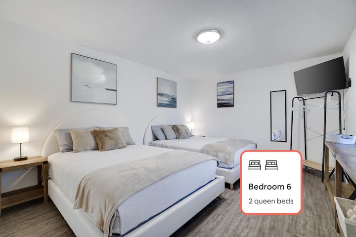 Bedroom No. 6 | 2 Queen Beds | 43" 4K UHD Roku TV | Standing Wardrobe