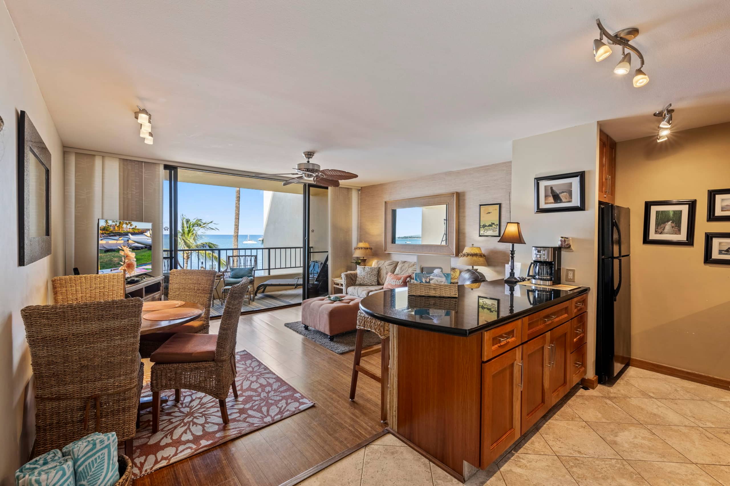 Condo in Kihei · ★4.96 · 1 bedroom · 2 beds · 1 private bath - Image 17