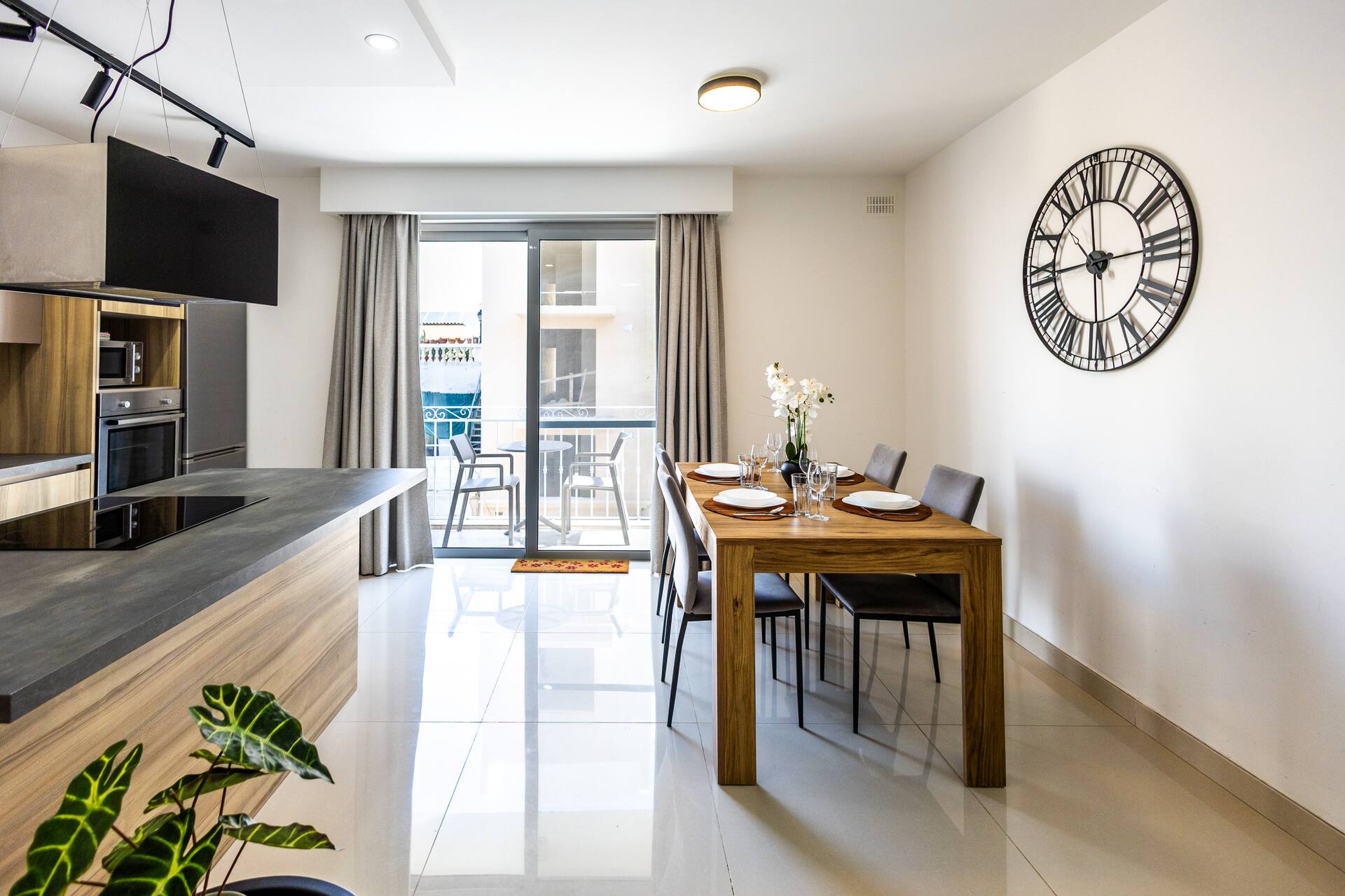 Gzira, New & Central 2 bedrm