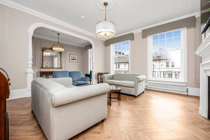 Spacious 3 Bedrooms 3 Bathroom by Mansley gallery image 5