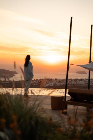 Vivera Villa Santorini gallery image 3