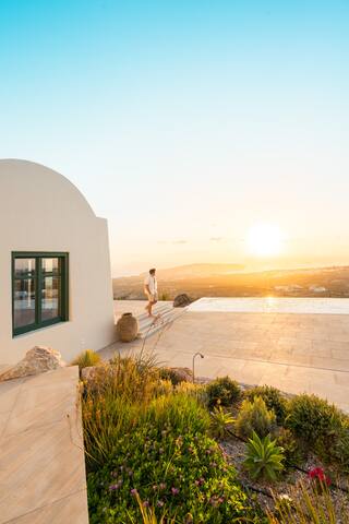 Vivera Villa Santorini gallery image 5