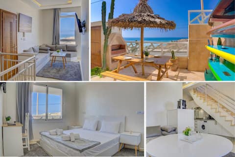 Luxury Villa - View of Mother - One Minute to the Beach