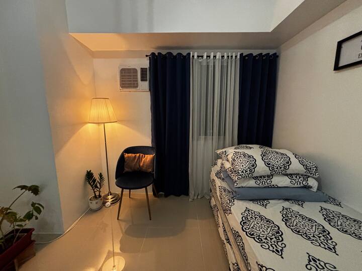 Ambienti i dhomës së gjumit