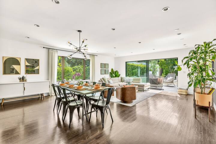 Stylish Family Oasis + Pool & Comfort gallery image 5