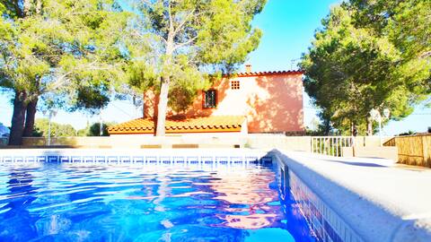 Villa Aloha | Private Pool | BBQ | Sea | Sierra