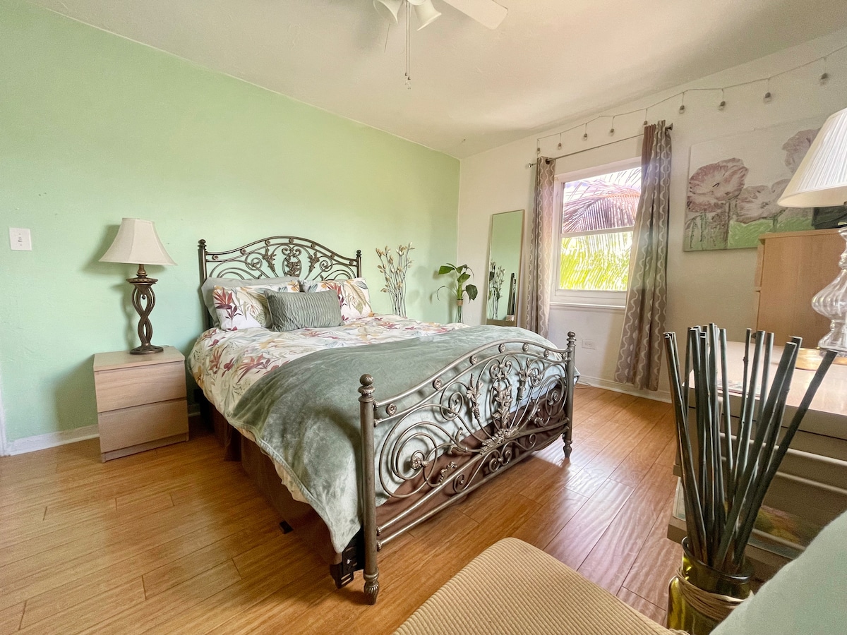 جناح بالمز: سرير بحجم كوين 