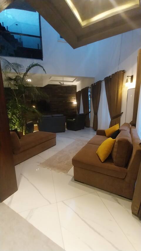 ComfyCozy- luxury Retreat@Bahria Enclave ISB