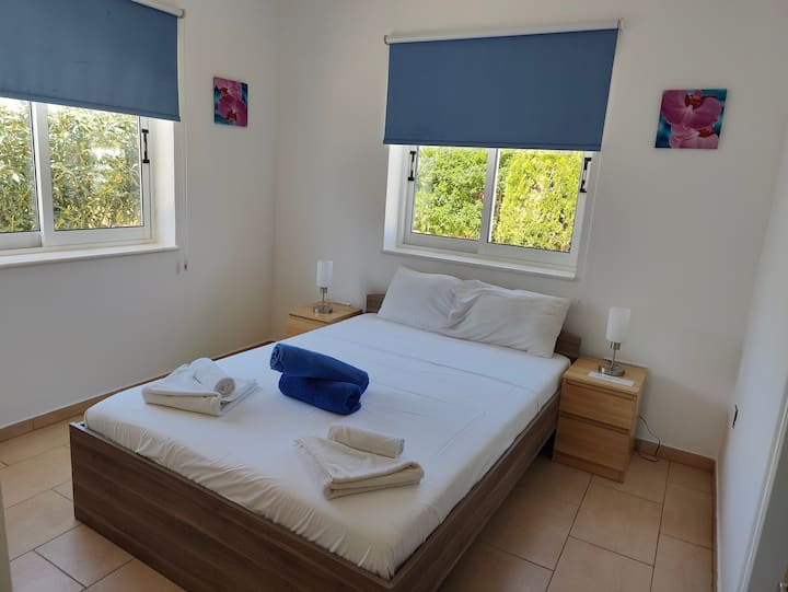 Schlafzimmer 2