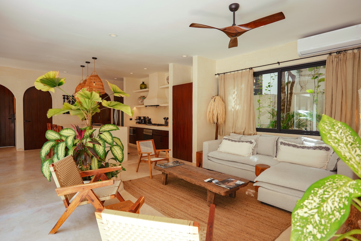 Popular Airbnb listing: Casa Caridad Tulum Luxury Villa. in Tulum