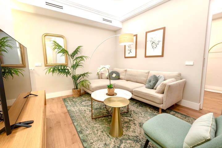 Modern Boho Chic Haven – Chueca