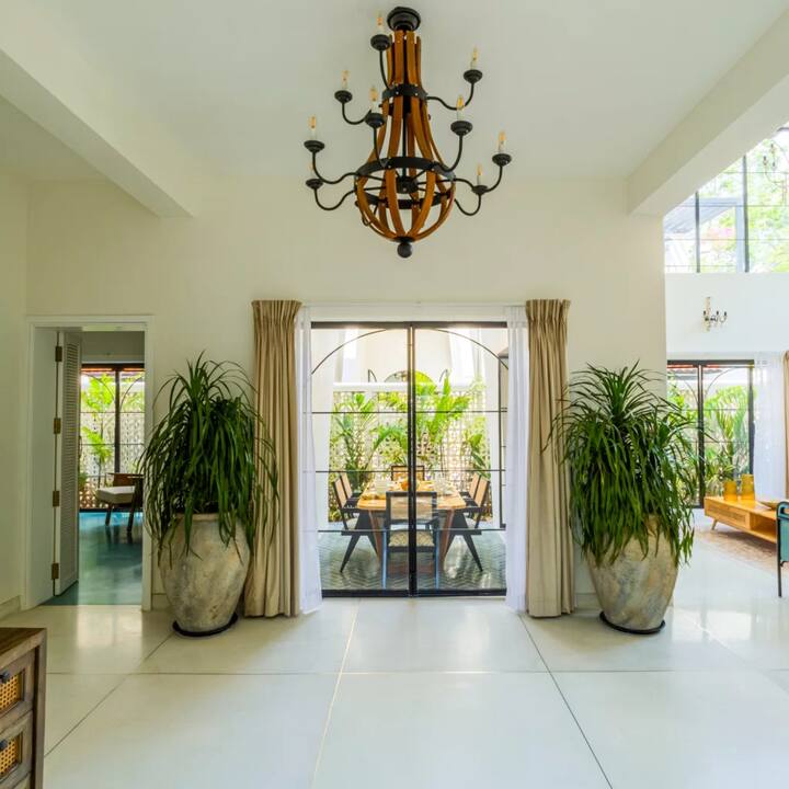 Bogen Villa 2 · Stunning LUX Villa, 24Hr Pool/Security! Beach 3Km