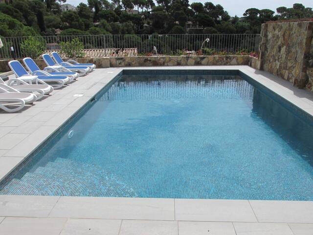 5 Bedroom 3 Bath 6 bed house sleep 10 Tossa de Mar gallery image 3