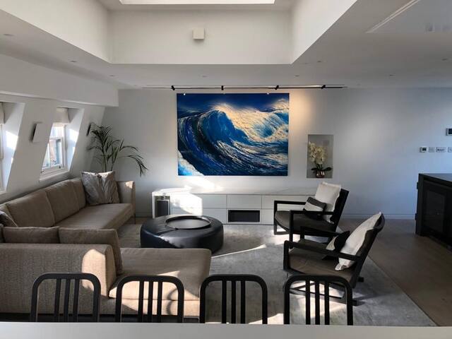 Luxury 5 bedroom Mews House in Marylebone gallery image 3