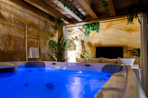 Troglodyte suite & private spa – Luxury and relaxation