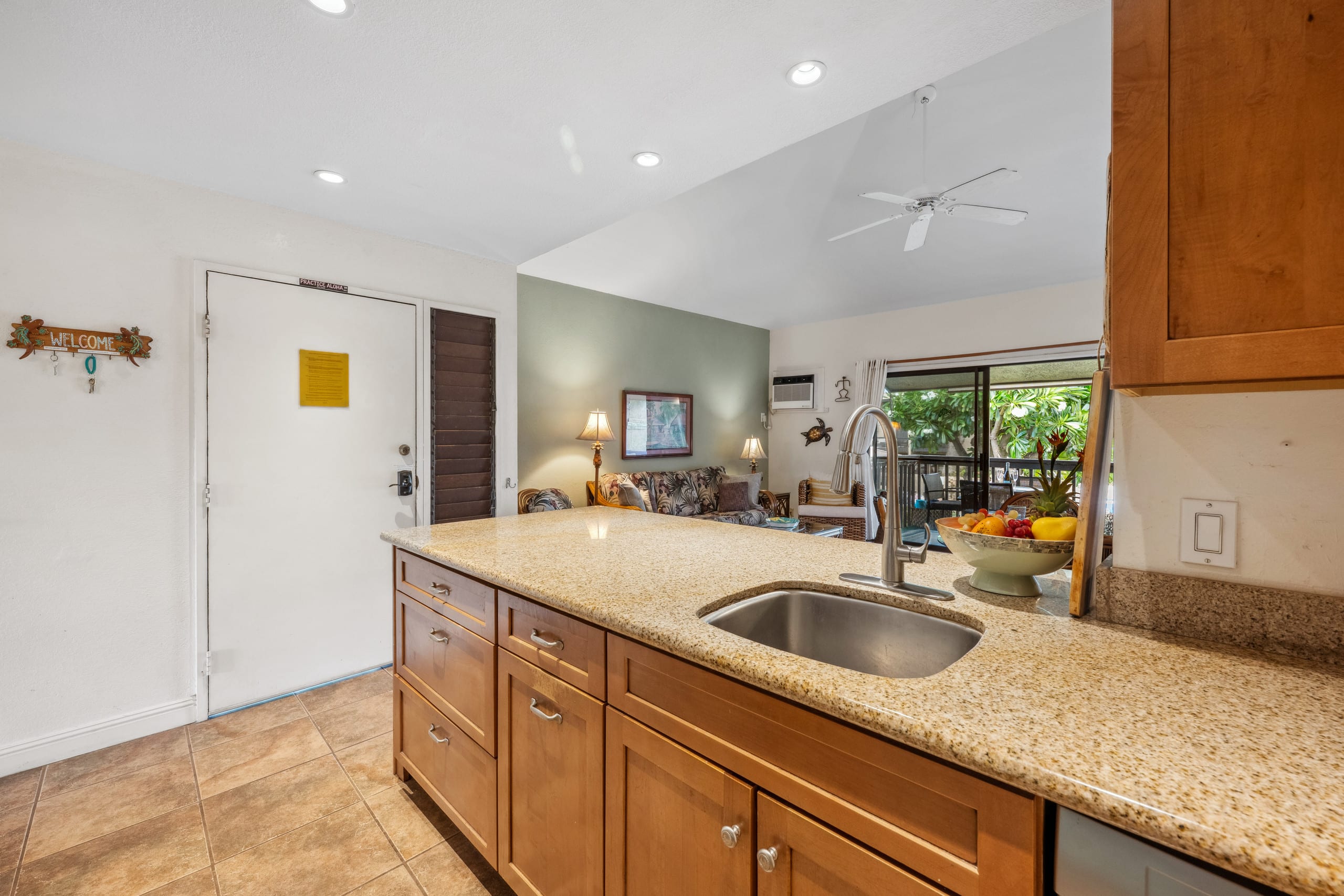 Condo in Kihei · ★4.96 · 2 bedrooms · 4 beds · 1 bath - Image 9
