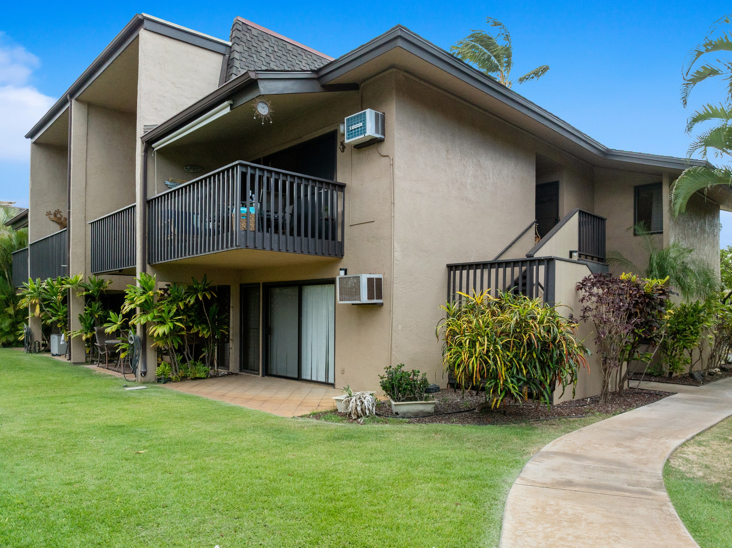 Condo in Kihei · ★4.96 · 2 bedrooms · 4 beds · 1 bath - Image 22