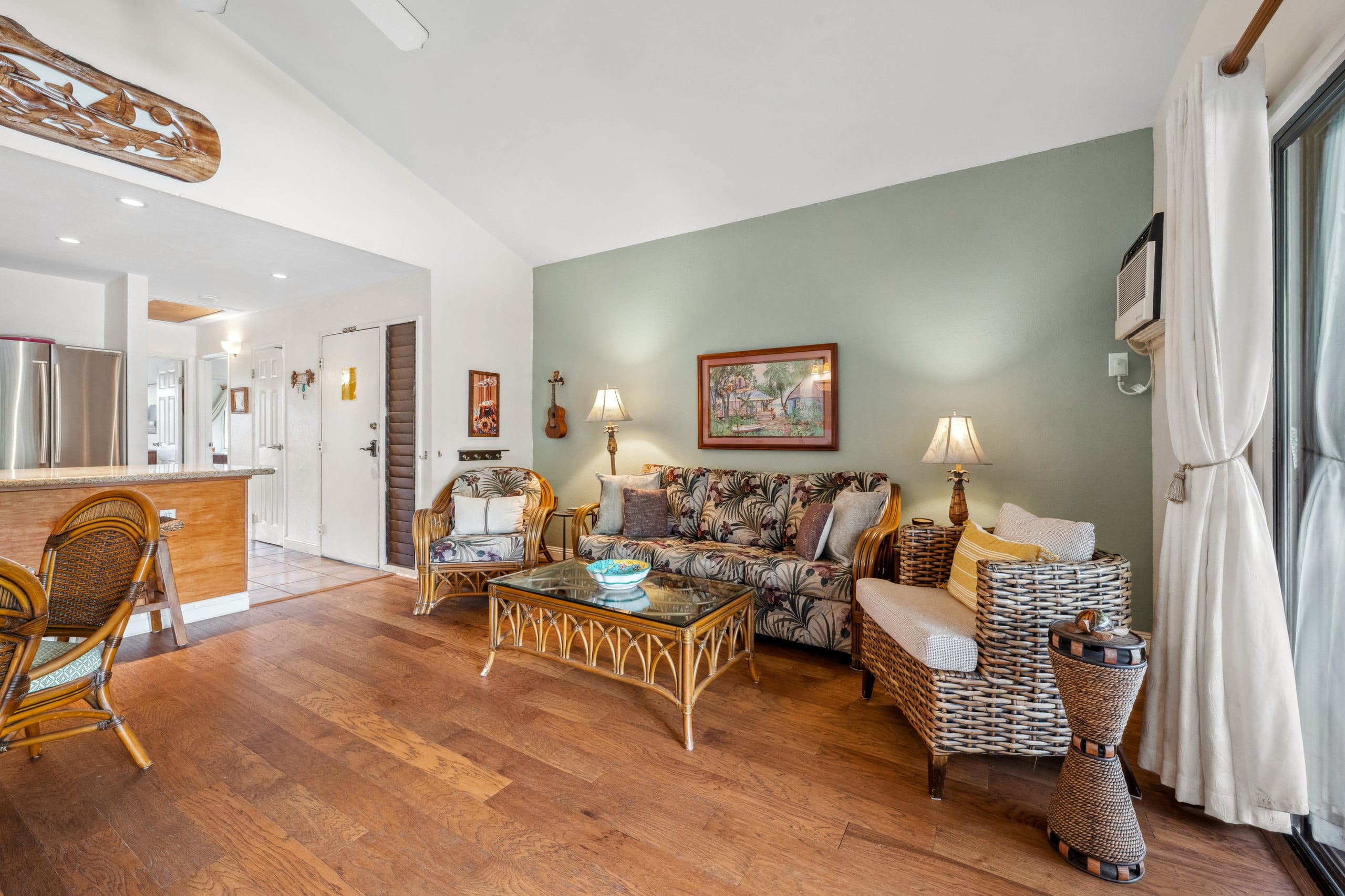 Condo in Kihei · ★4.96 · 2 bedrooms · 4 beds · 1 bath - Image 1