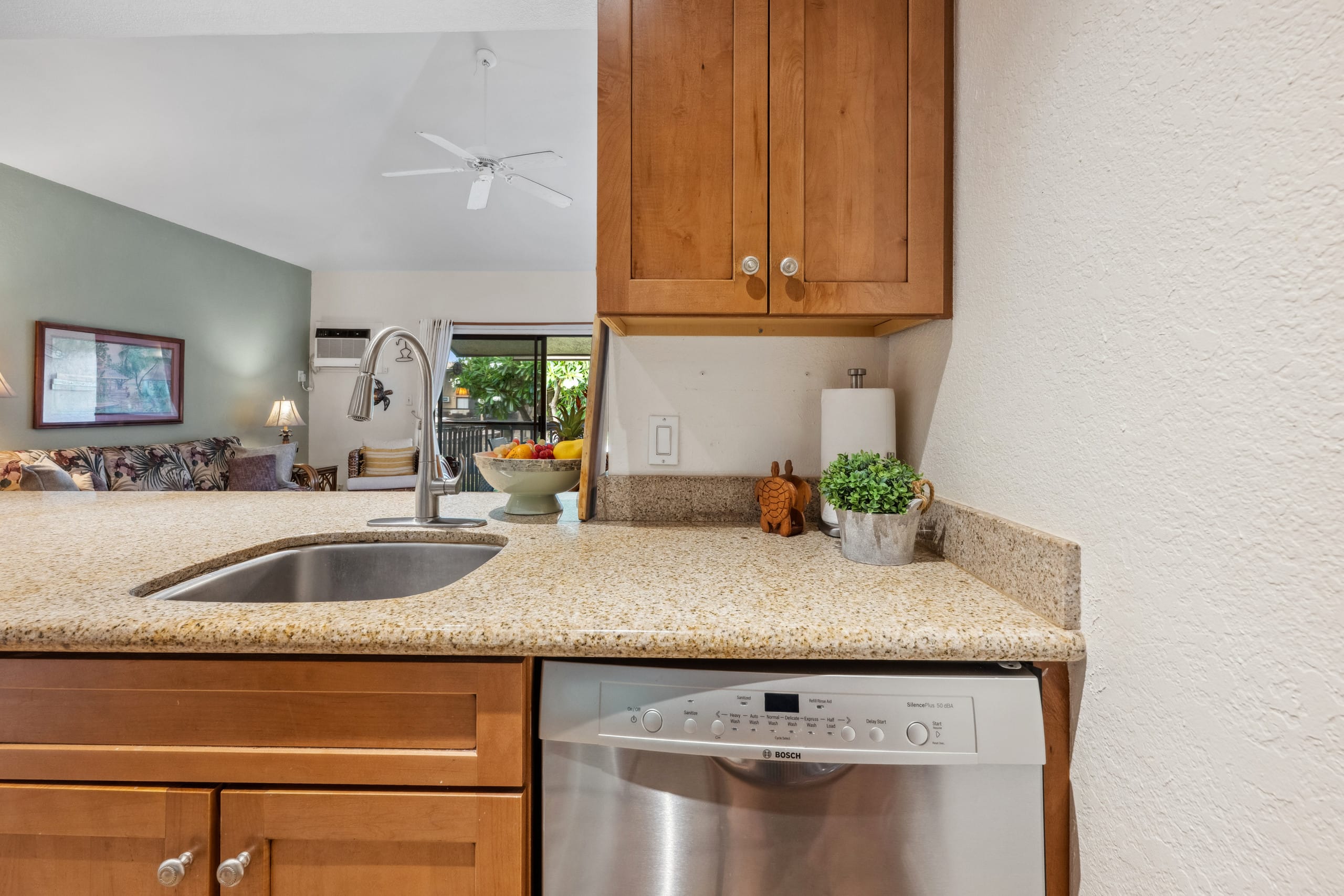 Condo in Kihei · ★4.96 · 2 bedrooms · 4 beds · 1 bath - Image 8