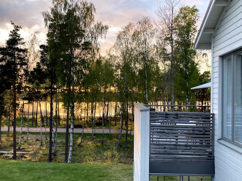 Family-friendly house with beach