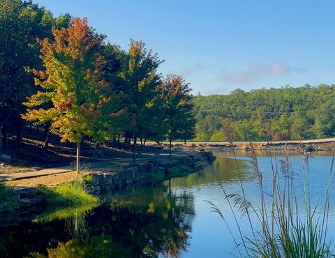 Fall escape! 3BR/3bath in scenic Stonebridge!