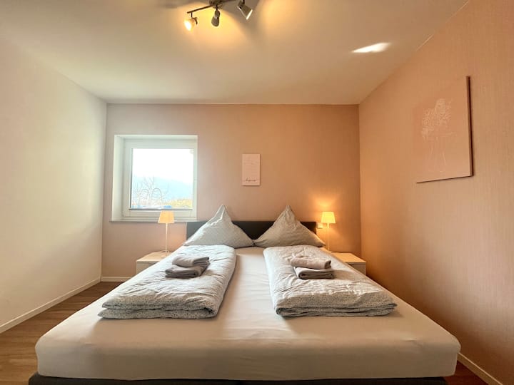 Schlafzimmer 2