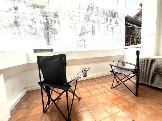 Home with 6 Bed / 5 Bath 5 Min Walk to BTS Asoke gallery image 4