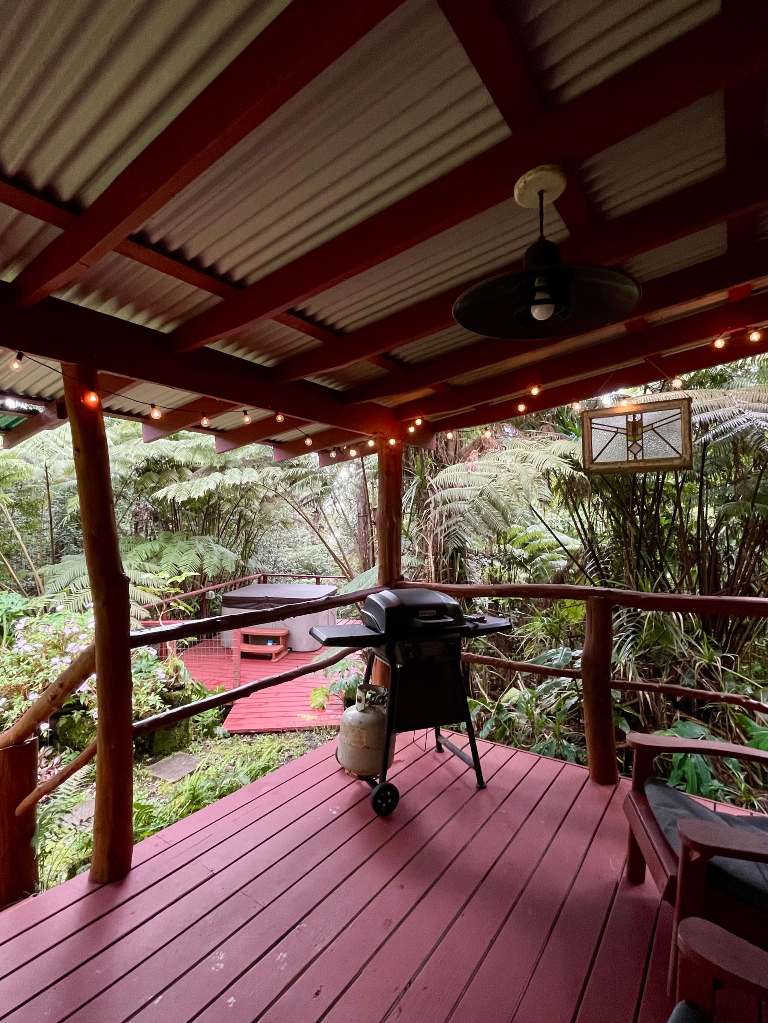 Cabin in Kailua-Kona · ★4.94 · 1 bedroom · 1 bed · 1 bath - Image 11