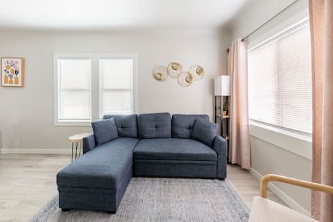 Beautiful private home close to downtown