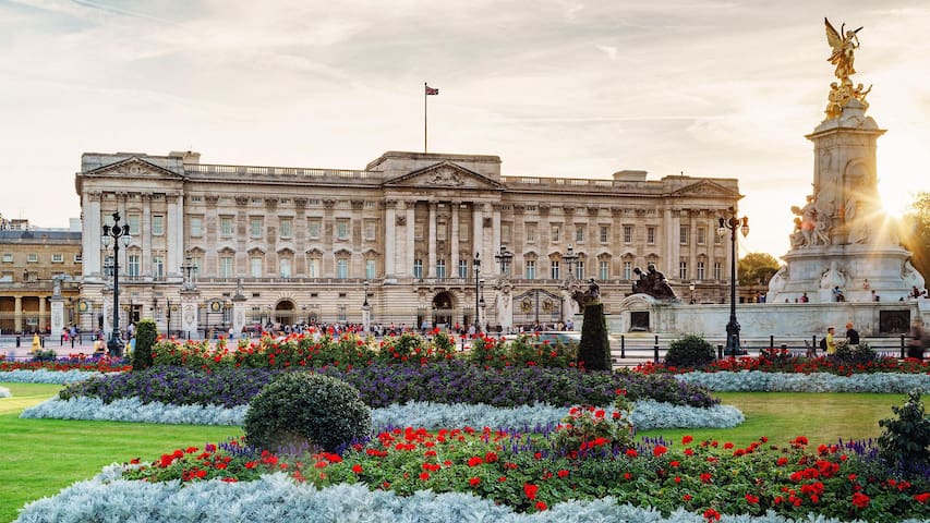 3 Bedroom Apartment Close To Buckingham Palace