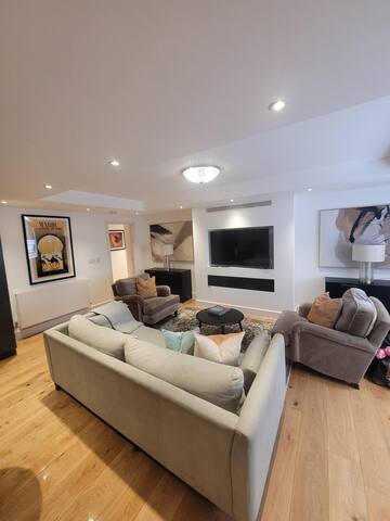 3 Bedroom Apartment Close To Buckingham Palace gallery image 4