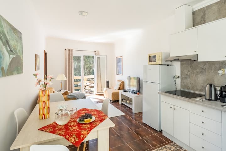 Zona de refeições prática e funcional.