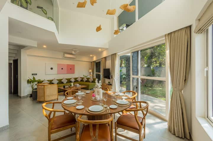 Dining area image 1