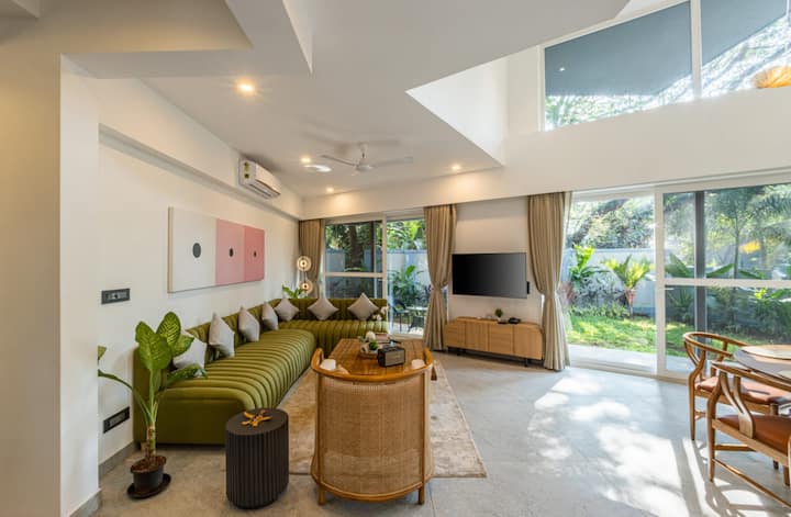 Living room image 1